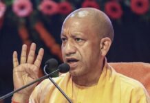 पा मुखिया अखिलेश यादव की बेटी पर की जा रही आपत्तिजनक टिप्पणियों पर यूपी के सीएम योगी आदित्यनाथ का बयान का सामने आया है। उन्होंने कहा है कि बेटियों का सम्मान होना चाहिए