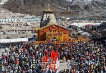 शासन को सौंपी रिपोर्ट में बताया गया कि इन धार्मिक स्थलों में पीक सीजन में श्रद्धालुओं के ठहरने और वाहन पार्किंग की समस्या हो रही है