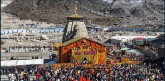 शासन को सौंपी रिपोर्ट में बताया गया कि इन धार्मिक स्थलों में पीक सीजन में श्रद्धालुओं के ठहरने और वाहन पार्किंग की समस्या हो रही है