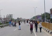 मऊ के घोसी में नेशनल हाईवे पर दुर्घटना में महिला की मौत