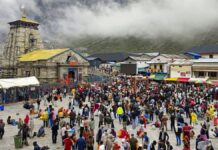 उत्तराखंड में इस वर्ष अप्रैल से शुरू हुई प्रसिद्ध चारधाम यात्रा में श्रद्धालुओं की भारी भीड़