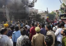 लखनऊ के अलीगंज अग्निकांड मामले के आरोपी सुरेंद्र प्रसाद शुक्ला की अग्रिम जमानत को कोर्ट ने खारिज कर दिया