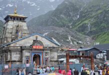 चारधाम यात्रा स्थगित: लगातार बारिश, गढ़वाल आयुक्त के आदेश के बाद ग्रीन व ट्रिप कार्ड का काम भी रोका गया