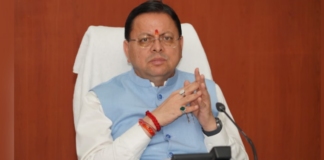 देहरादून: दिल्ली से लौटते ही आपातकालीन परिचालन केंद्र पहुंचे सीएम, पर्वतारोहियों के रेस्क्यू की ली जानकारी