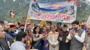 मसूरी: 12 साल बाद शरदोत्सव का रंगारंग आगाज, शोभायात्रा में 40 टीमों ने दिखाई लोक संस्कृति की झलक